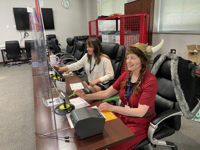 er County turnout edges past 20 with a week more of campaigning